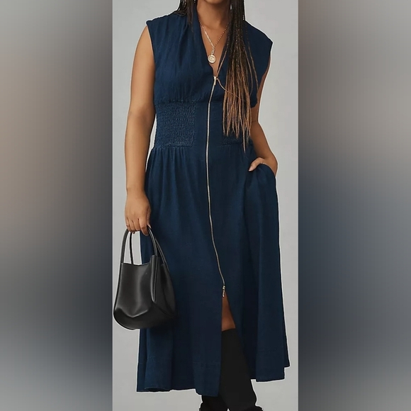 Anthropologie Dresses & Skirts - Anthropologie The Tommie Cap Sleeve Smocked front zip dress: denim edition
